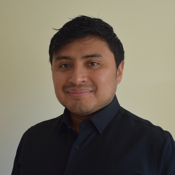 Dr Luis Recalde-Camacho